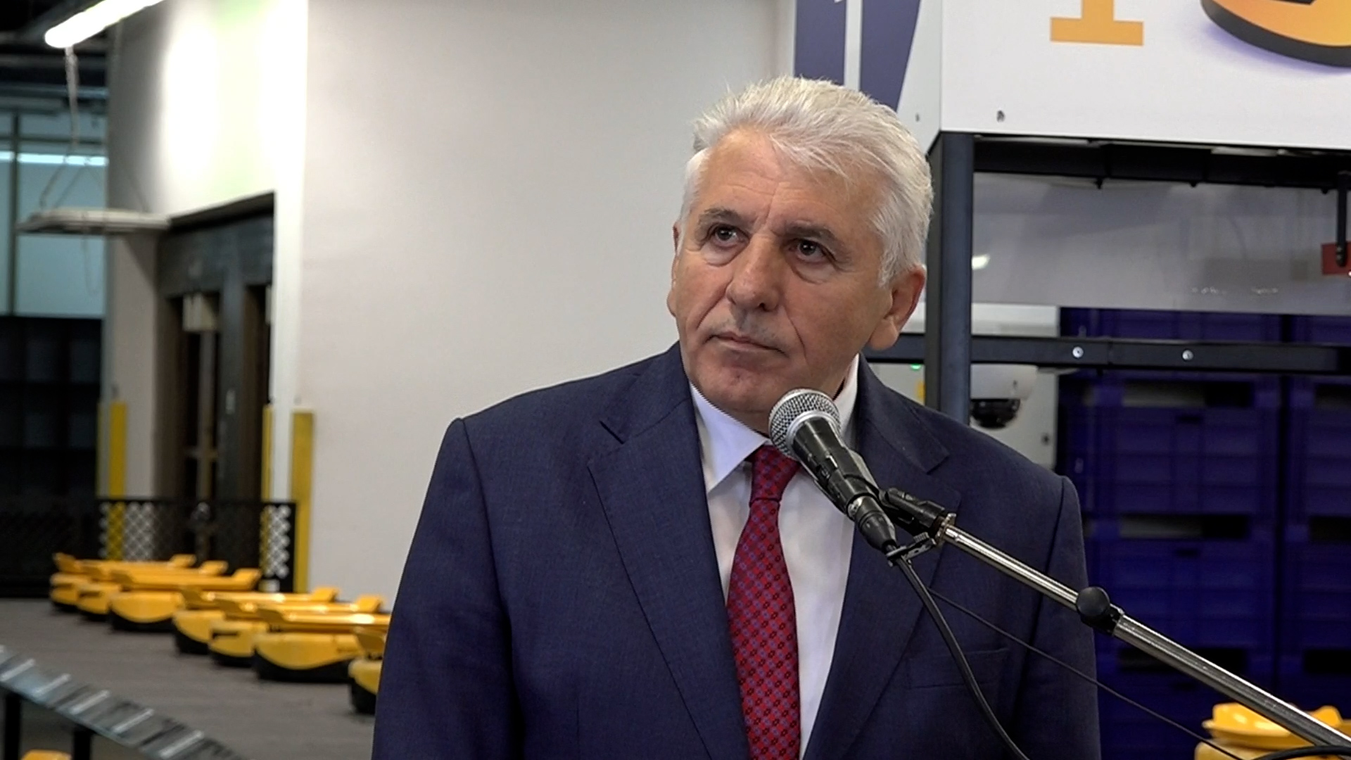 Nis, Zoran Andjelkovic v.d. direktora Poste Srbije, manuelne poslove treba da obavljaju roboti Nis, Zoran Andjelkovic v.d. direktora Poste Srbije, manuelne poslove treba da obavljaju roboti